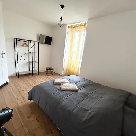 Jolie Maison Familiale 14 Personnes Ferienhaus Trélazé